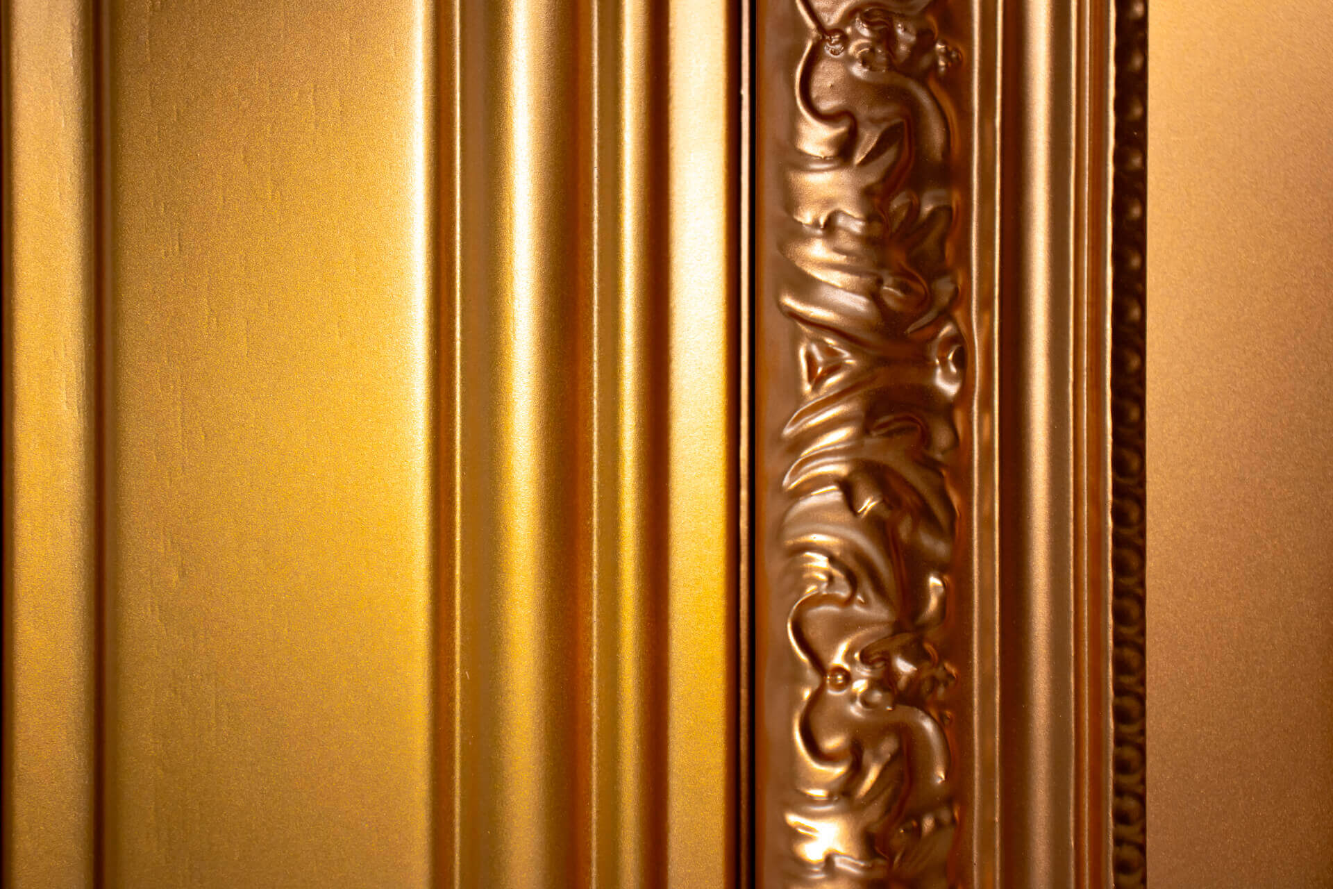 Gilded frames coated with water-based paint