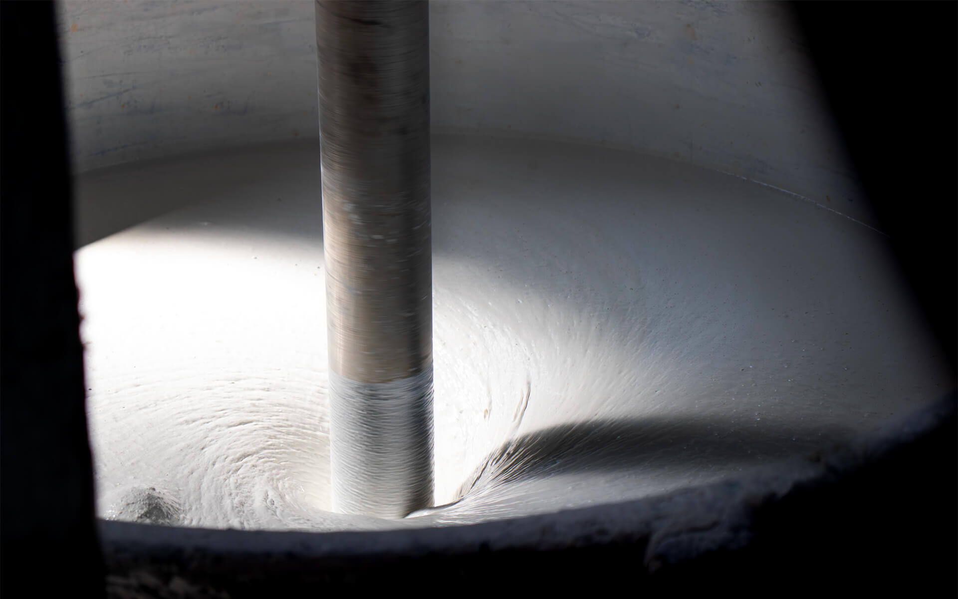 White coating mixing process