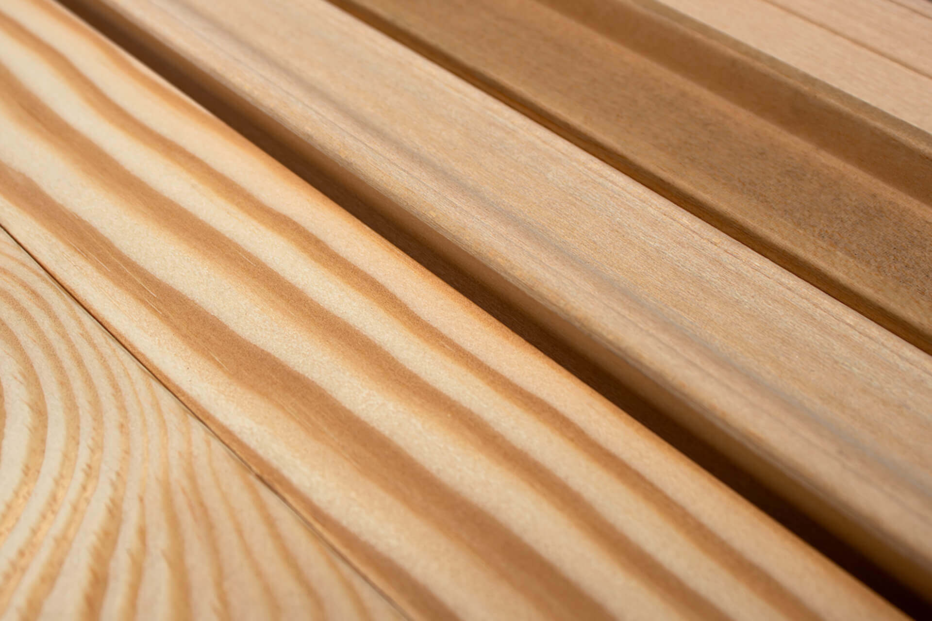 Parquet boards treated with a natural-effect sealer